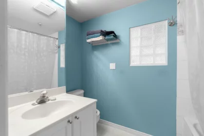 Walk-In Closet Photo of 505 1032 Queens Avenue, New Westminster, BC