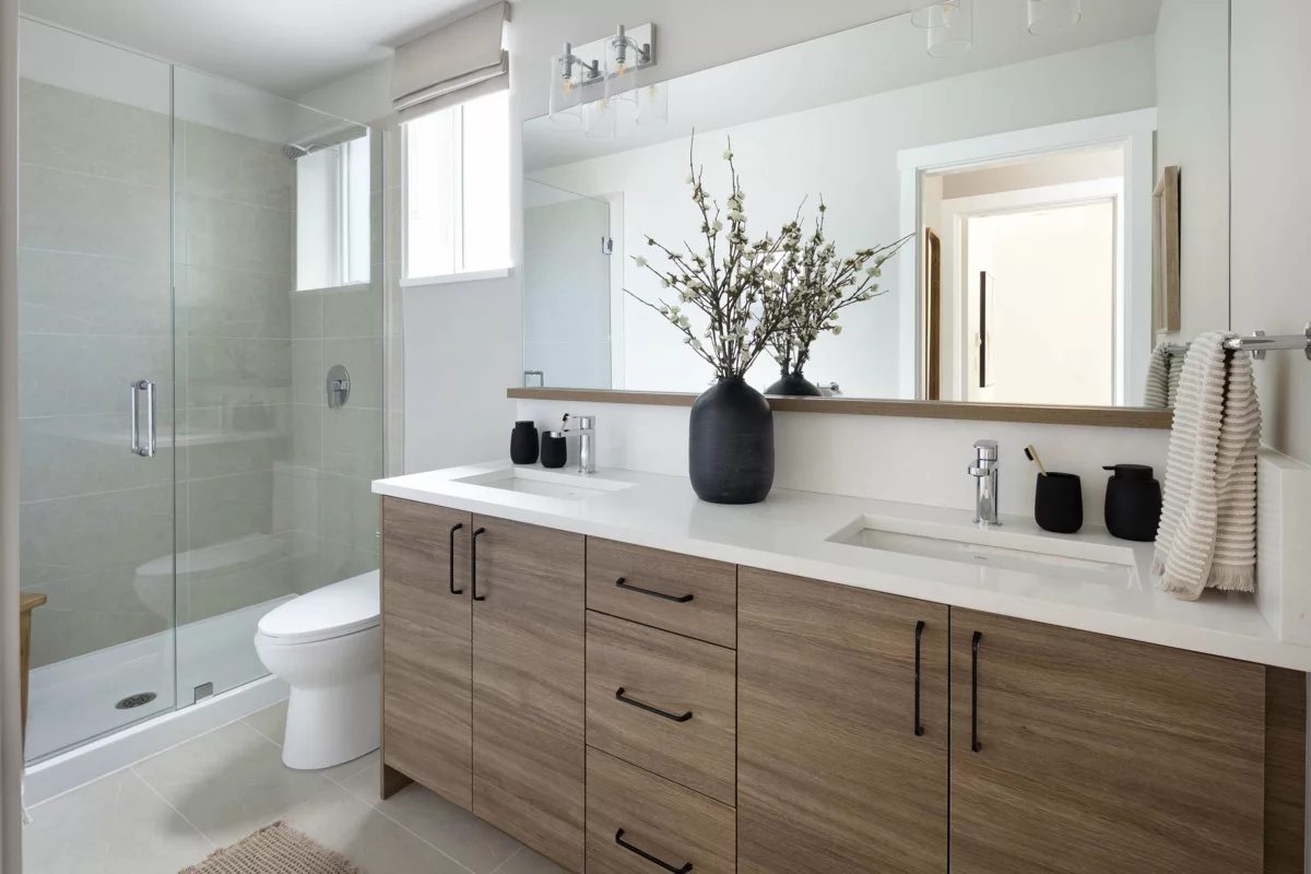 Powder Room Photo of 3 2150 Rindall Avenue, Port Coquitlam, BC