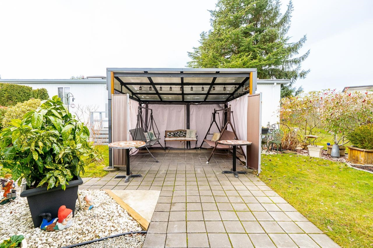 Garden / Landscaping Photo of 100 15875 20th Avenue, Surrey, BC