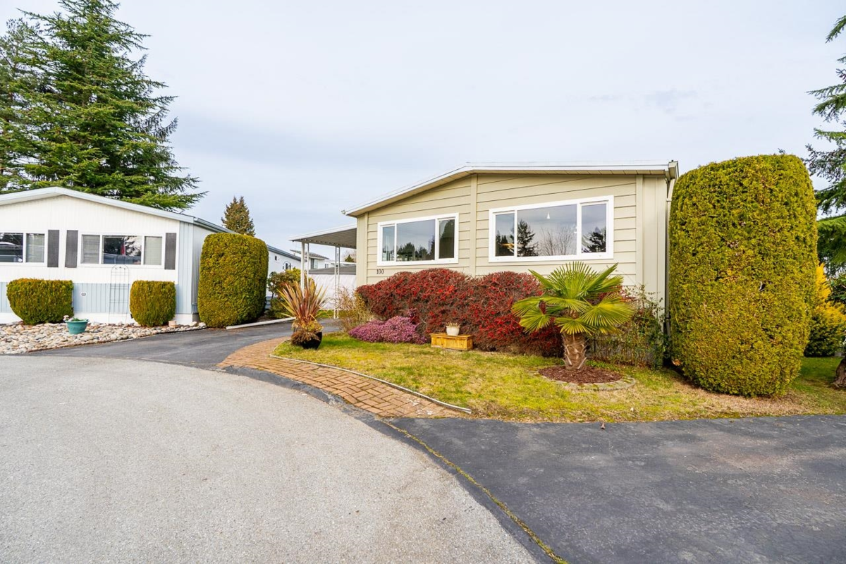 Living Room Photo of 100 15875 20th Avenue, Surrey, BC