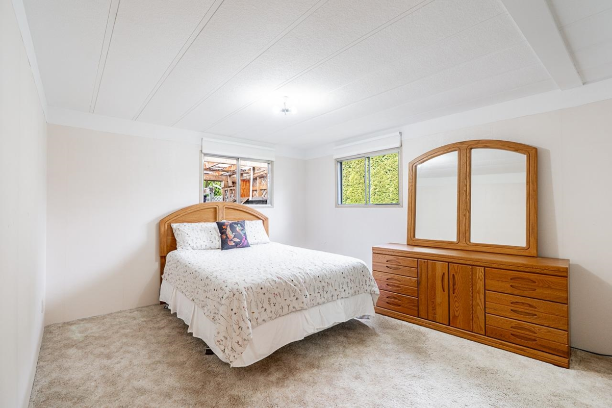 Loft / Bonus Room Photo of 100 15875 20th Avenue, Surrey, BC