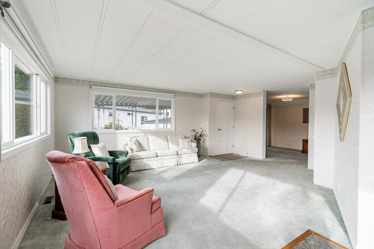 Pantry Photo of 100 15875 20th Avenue, Surrey, BC