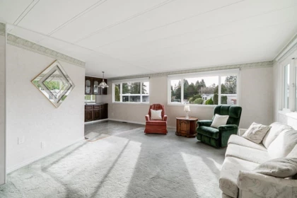 Kitchen Photo of 100 15875 20th Avenue, Surrey, BC