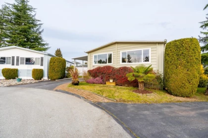 Living Room Photo of 100 15875 20th Avenue, Surrey, BC