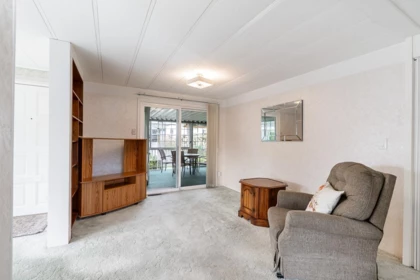 Office / Den Photo of 100 15875 20th Avenue, Surrey, BC