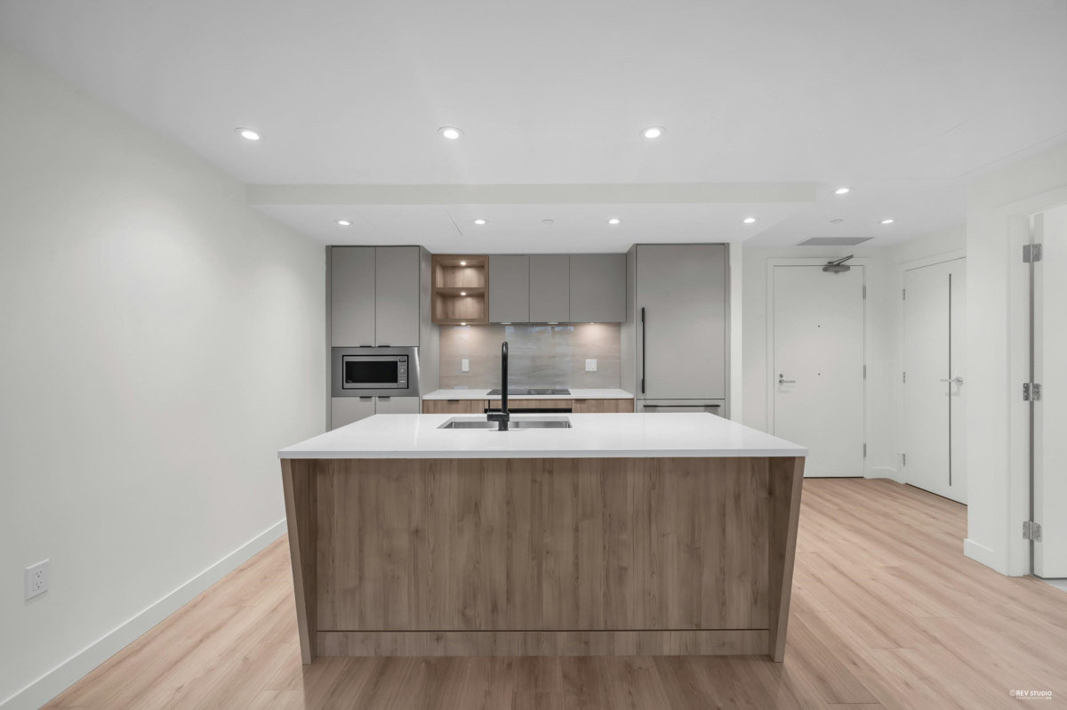 Living Room Photo of 320 755 Harbourside Drive, North Vancouver, BC