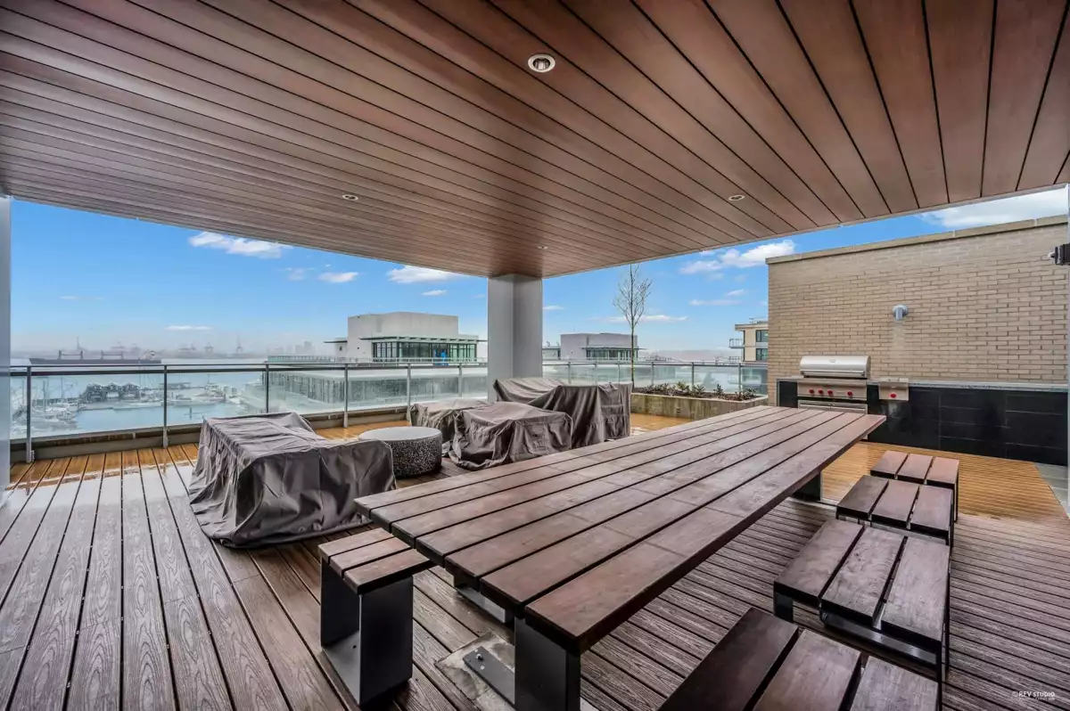 Office / Den Photo of 320 755 Harbourside Drive, North Vancouver, BC