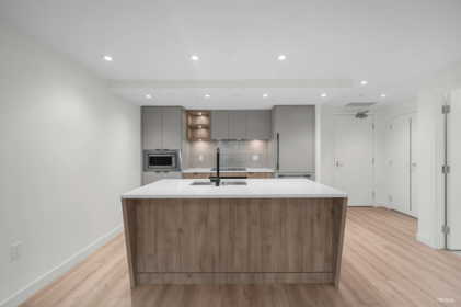 320 755 Harbourside Drive, North Vancouver, BC, North Vancouver — Apartment/Condo for sale