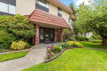 204 1458 Blackwood Street, White Rock, BC, White Rock — Apartment/Condo for sale