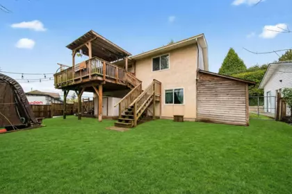 Outdoor Deck Photo of 32534 14 Avenue, Mission, BC