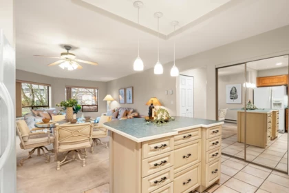 Pantry Photo of 202 14950 Thrift Avenue, White Rock, BC
