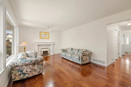 8474 Jennings Street, Mission, BC, Mission — Single Family Residence for sale