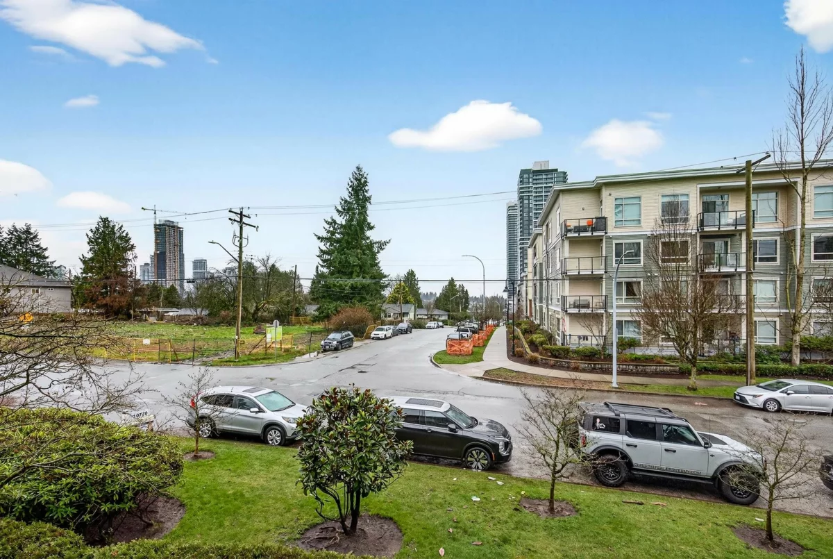 Backyard Photo of 201 10720 138 Street, Surrey, BC