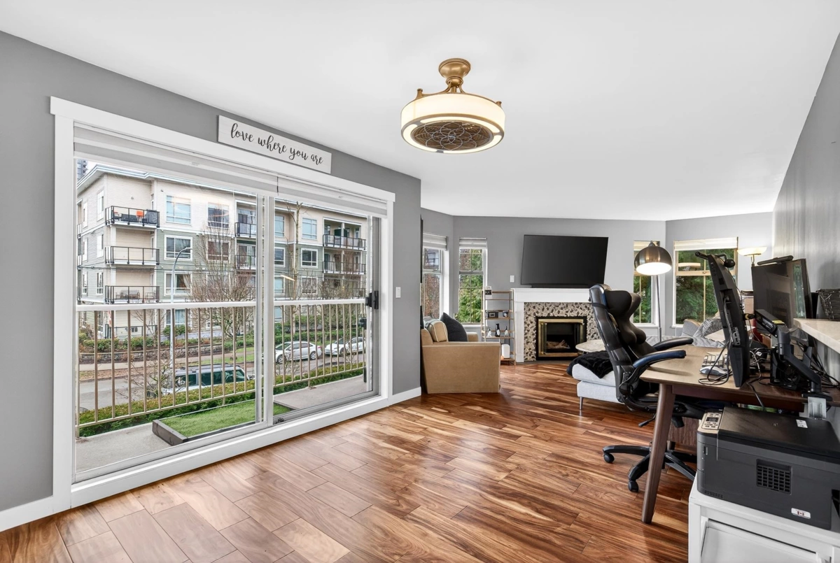 Breakfast Nook Photo of 201 10720 138 Street, Surrey, BC