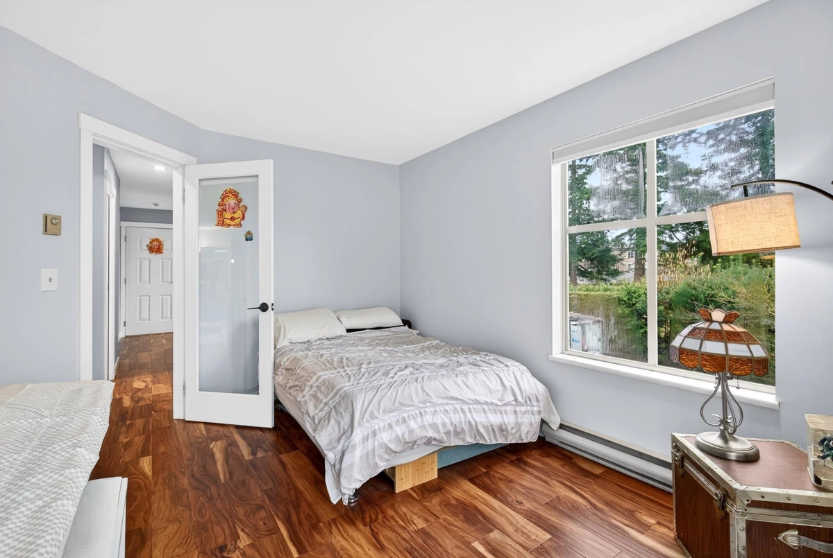Entry Foyer Photo of 201 10720 138 Street, Surrey, BC