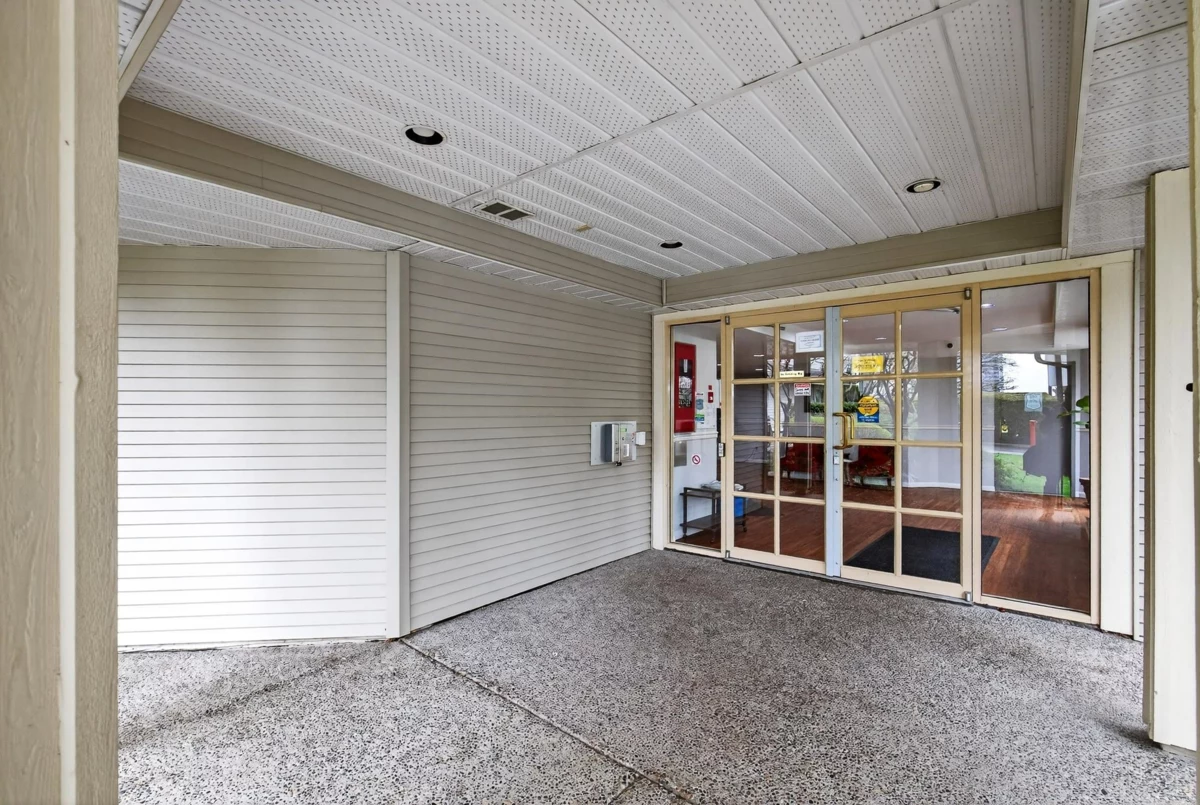 Hot Tub / Spa Photo of 201 10720 138 Street, Surrey, BC