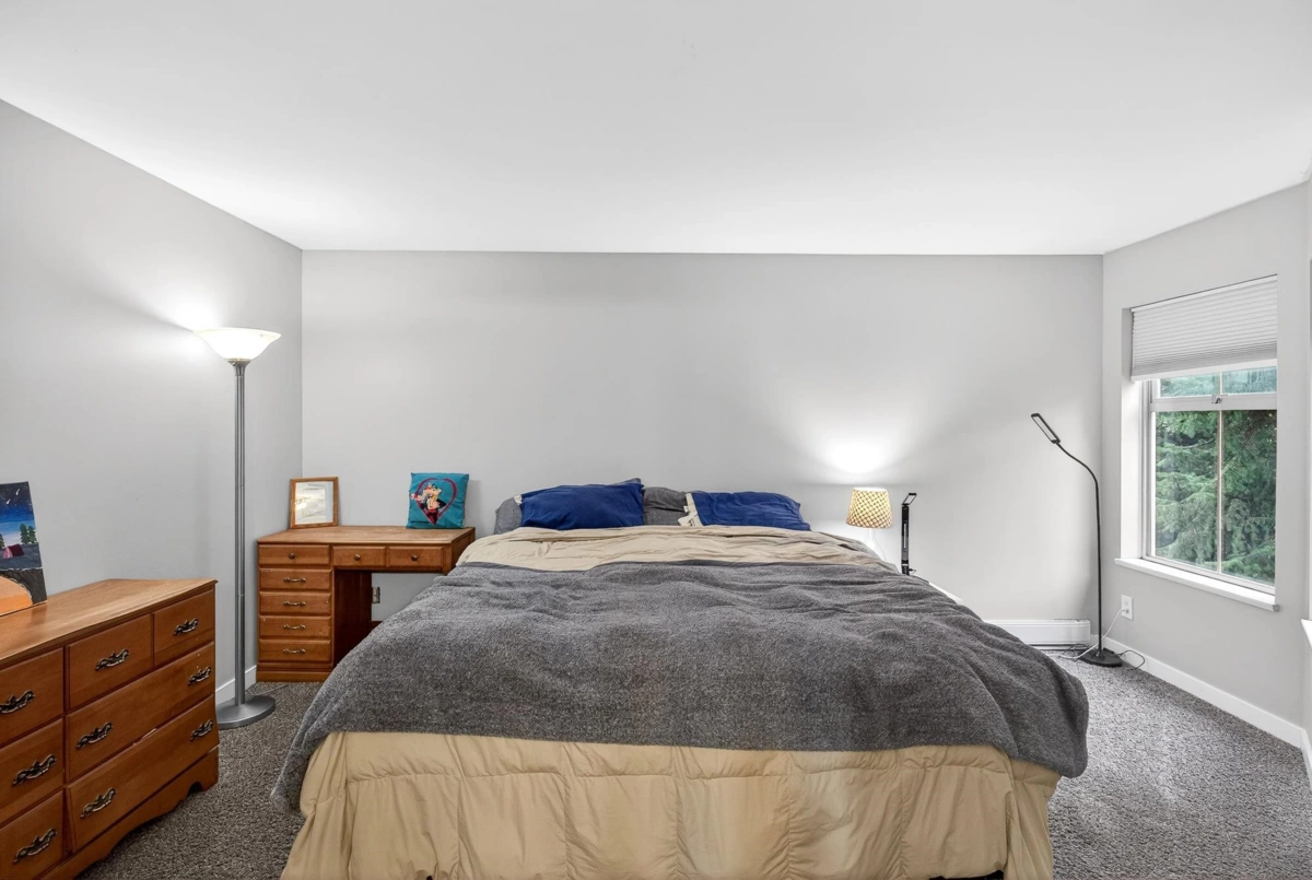 Powder Room Photo of 201 10720 138 Street, Surrey, BC