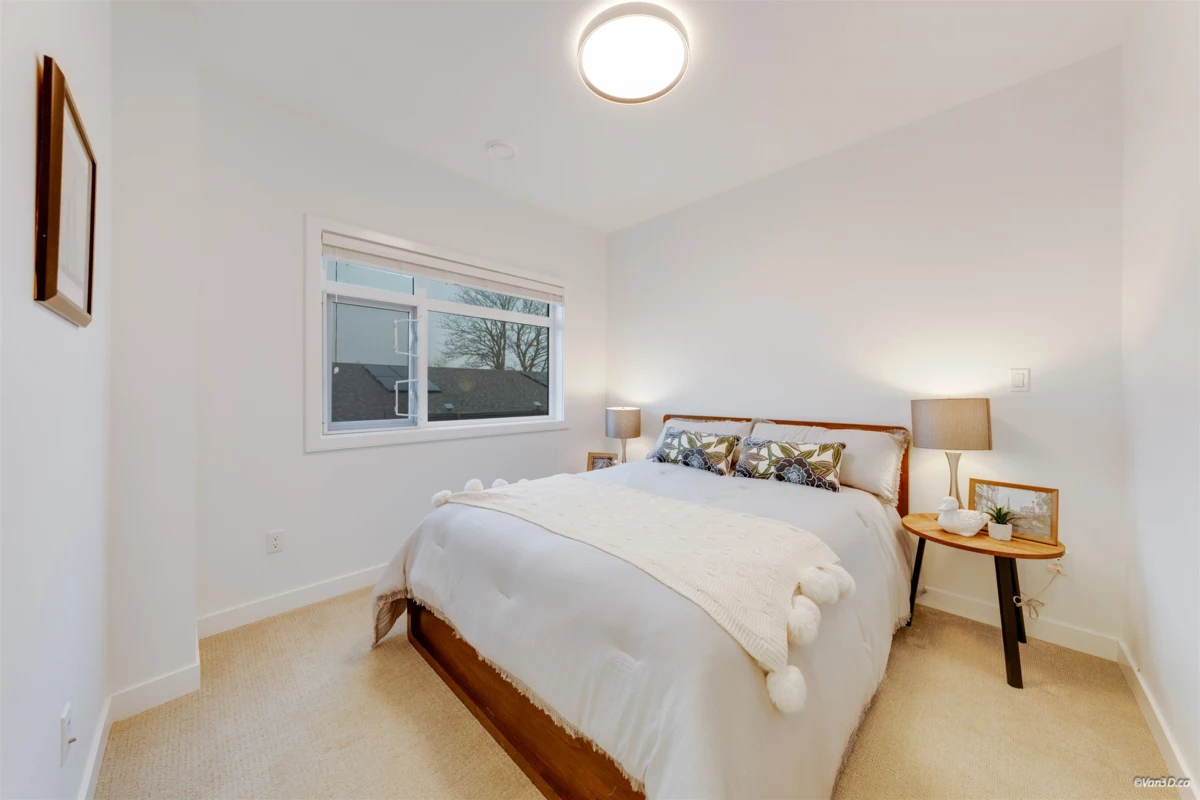 Primary Bathroom Photo of 3 5651 Steveston Highway, Richmond, BC