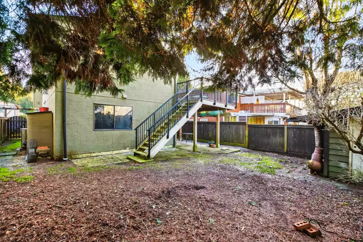 Front Yard Photo of 3237 Mayne Crescent, Coquitlam, BC