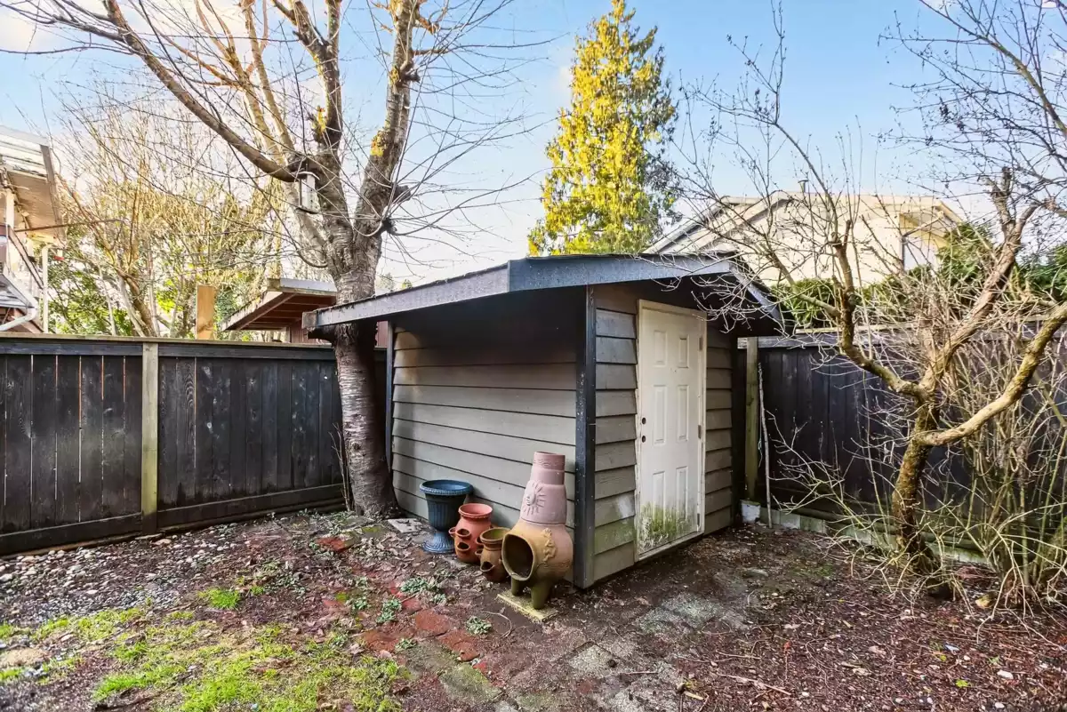 Garden / Landscaping Photo of 3237 Mayne Crescent, Coquitlam, BC