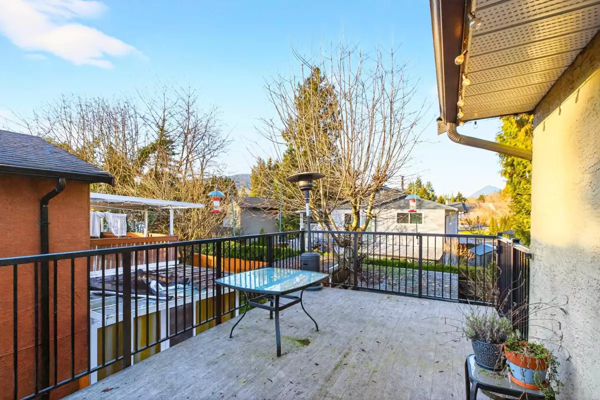 Guest Bathroom Photo of 3237 Mayne Crescent, Coquitlam, BC