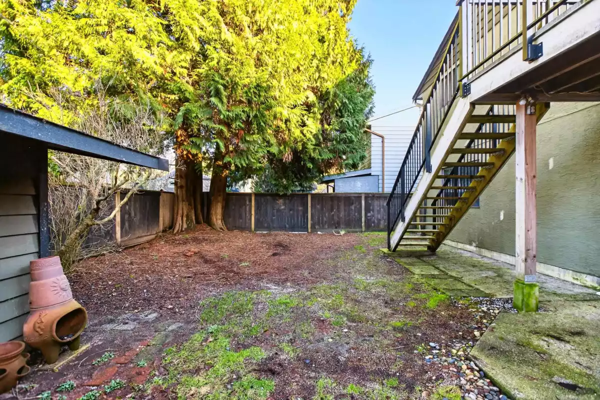 Hot Tub / Spa Photo of 3237 Mayne Crescent, Coquitlam, BC