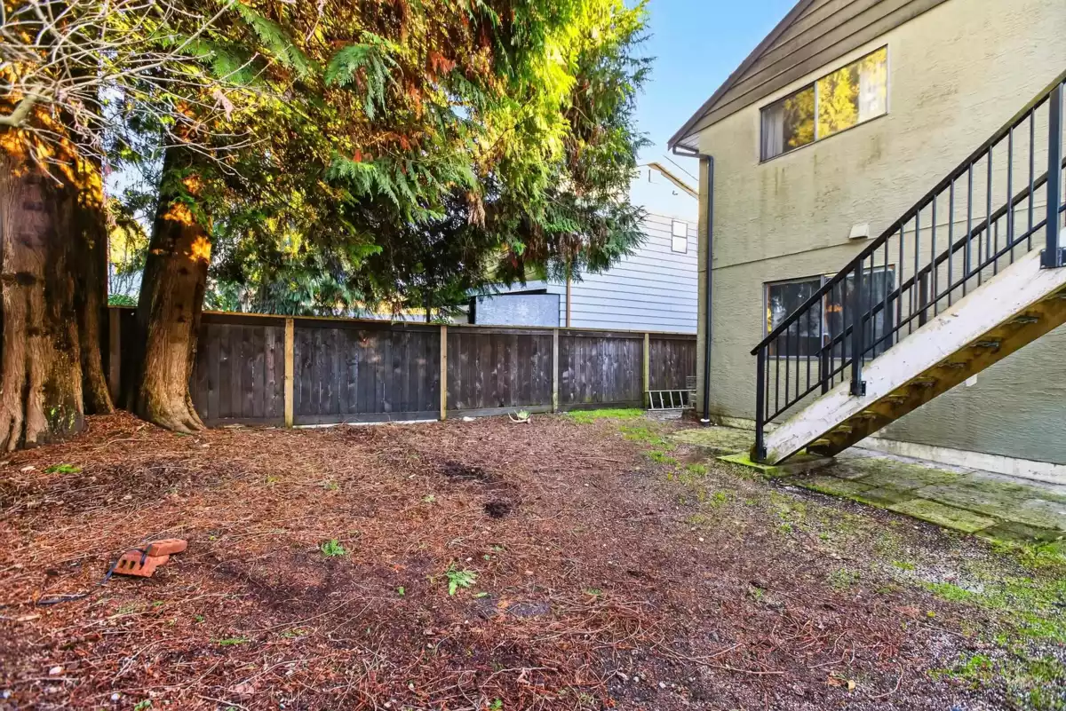Swimming Pool Photo of 3237 Mayne Crescent, Coquitlam, BC