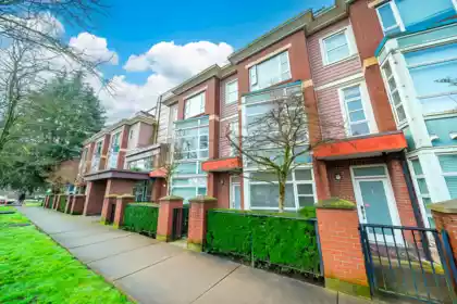 2 6611 Eckersley Road, Richmond, BC, Richmond — Townhouse for sale