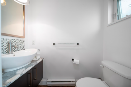 Mudroom Photo of 2 6611 Eckersley Road, Richmond, BC