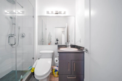 Powder Room Photo of 2 6611 Eckersley Road, Richmond, BC