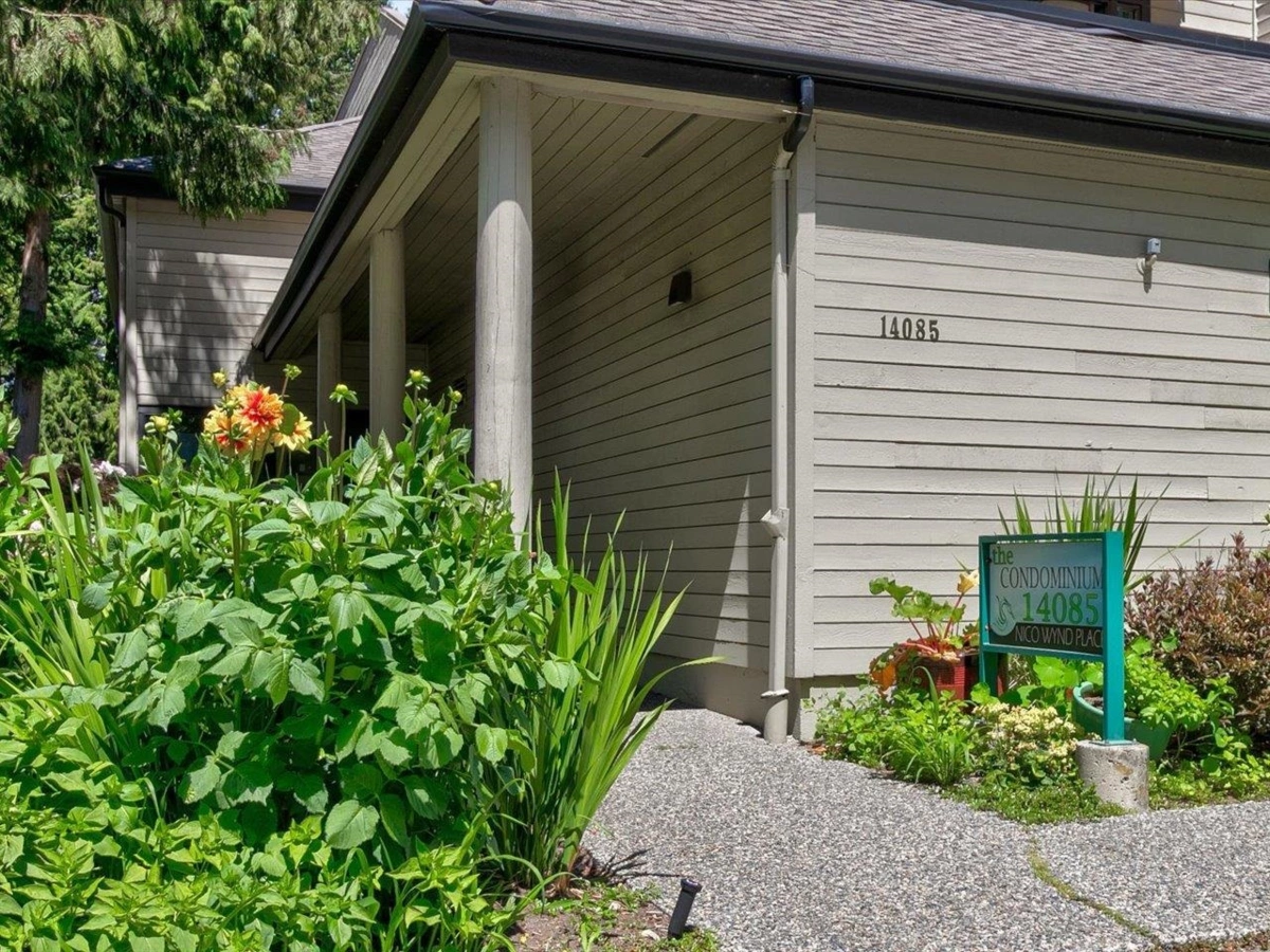 Living Room Photo of 7 14085 Nico Wynd Place, Surrey, BC