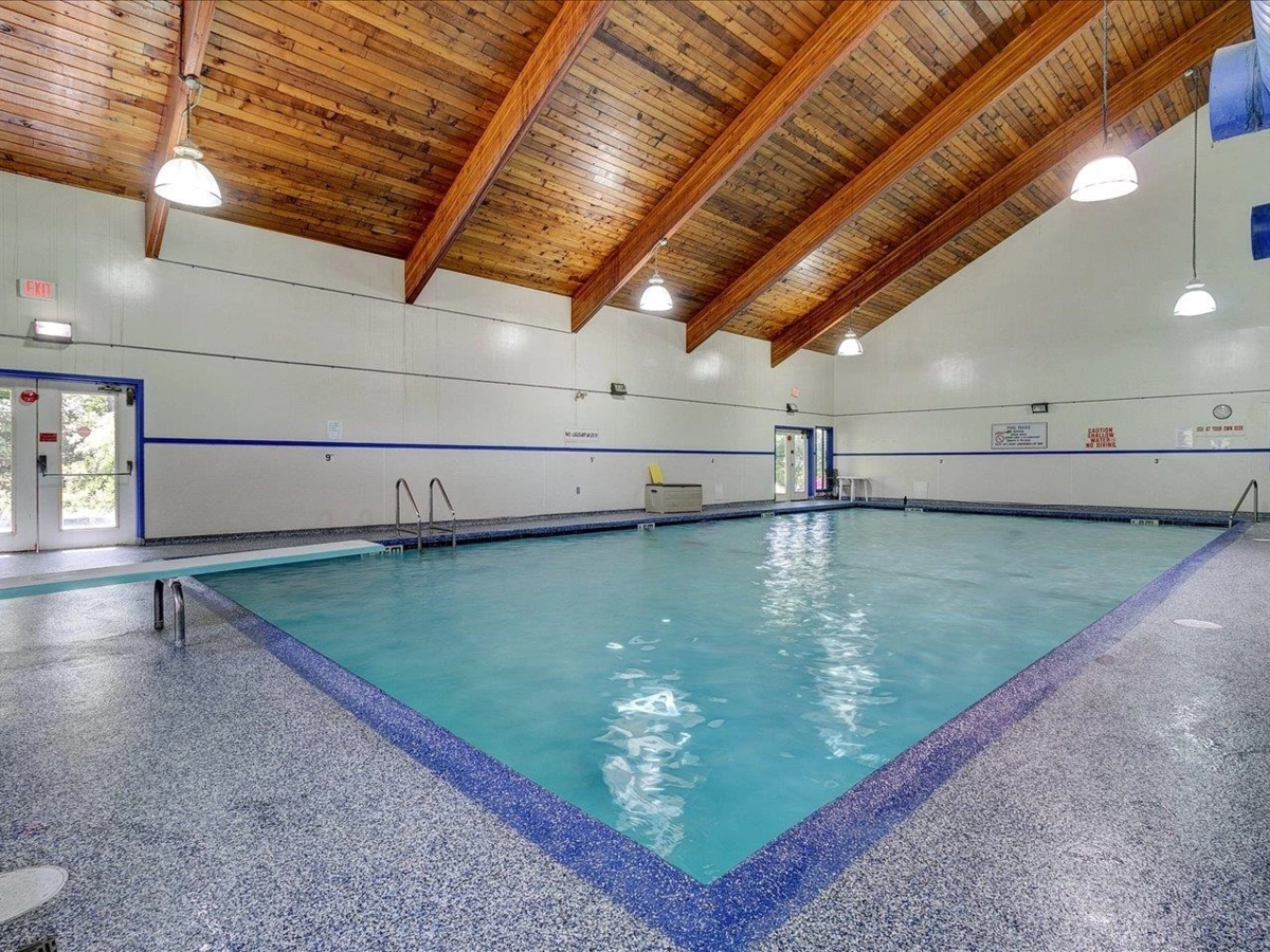 Swimming Pool Photo of 7 14085 Nico Wynd Place, Surrey, BC