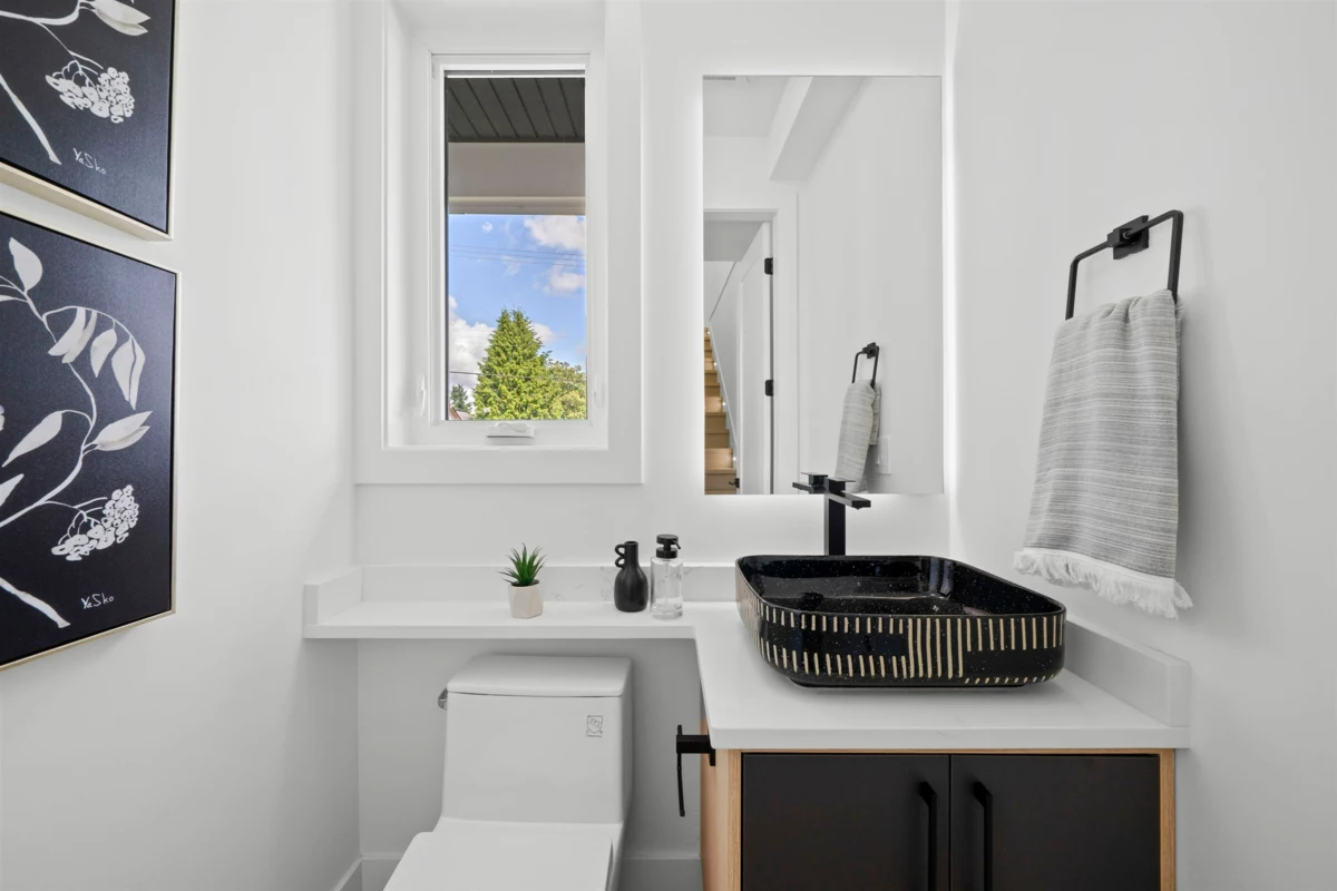 Bedroom 2 Photo of 1 314 Nelson Street, Coquitlam, BC