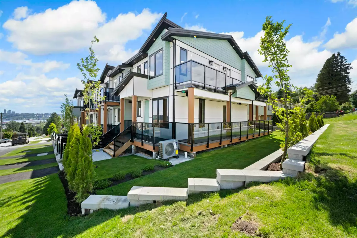 Garden / Landscaping Photo of 1 314 Nelson Street, Coquitlam, BC