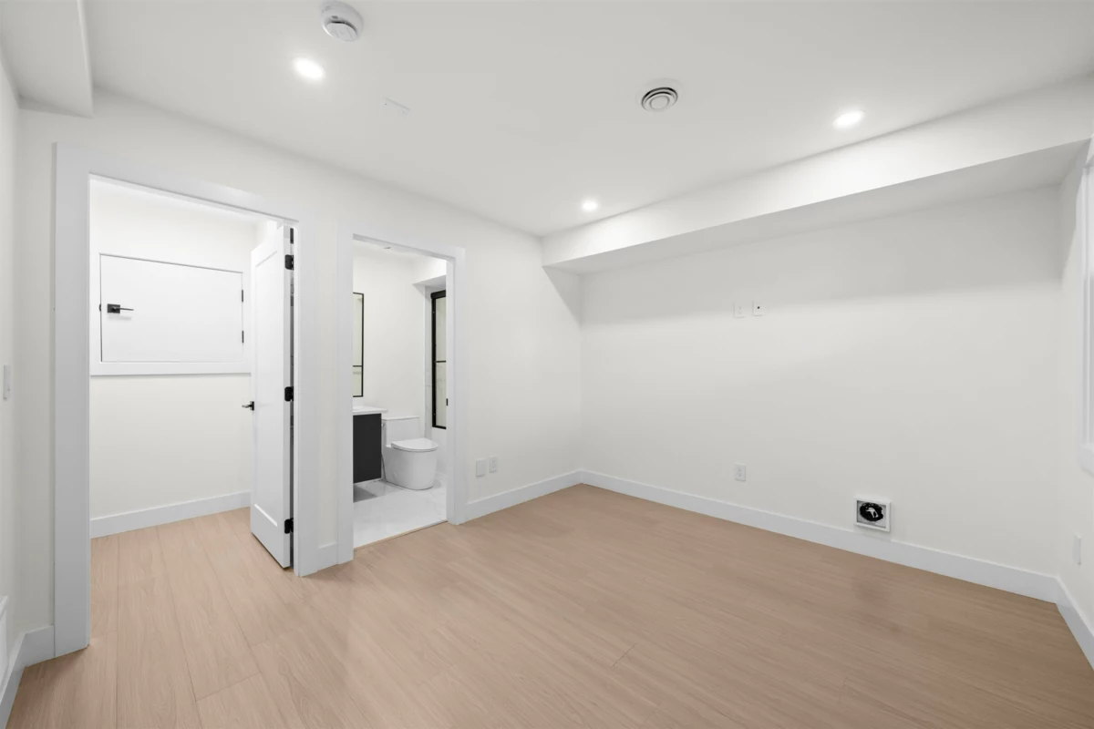 Outdoor Patio Photo of 1 314 Nelson Street, Coquitlam, BC