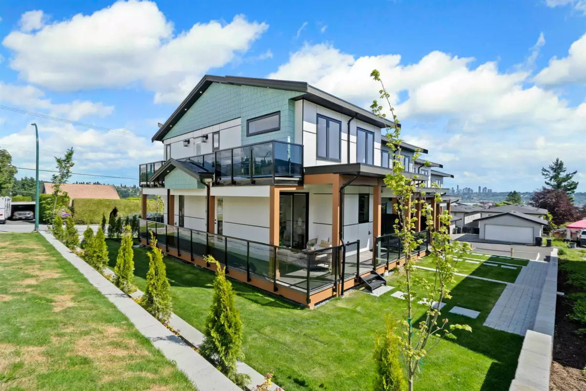 Swimming Pool Photo of 1 314 Nelson Street, Coquitlam, BC