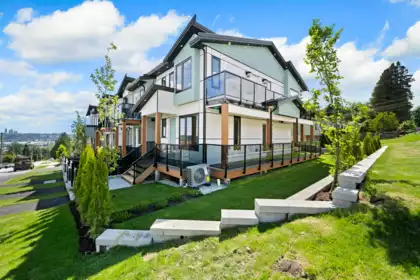 Garden / Landscaping Photo of 1 314 Nelson Street, Coquitlam, BC