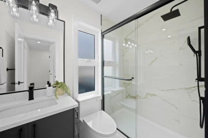 Powder Room Photo of 1 314 Nelson Street, Coquitlam, BC