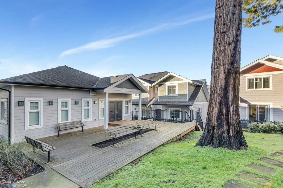 Front Yard Photo of 11 6188 141 Street, Surrey, BC