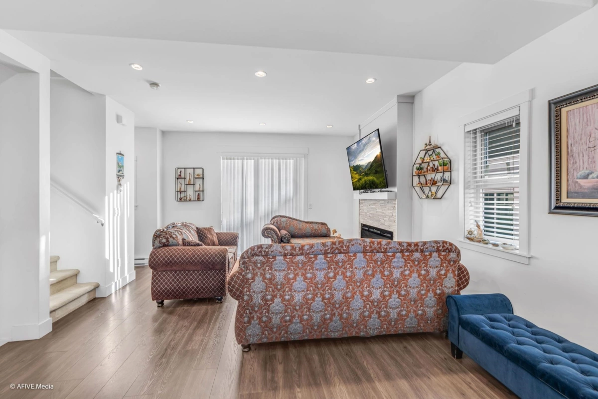 Kitchen Island Photo of 11 6188 141 Street, Surrey, BC