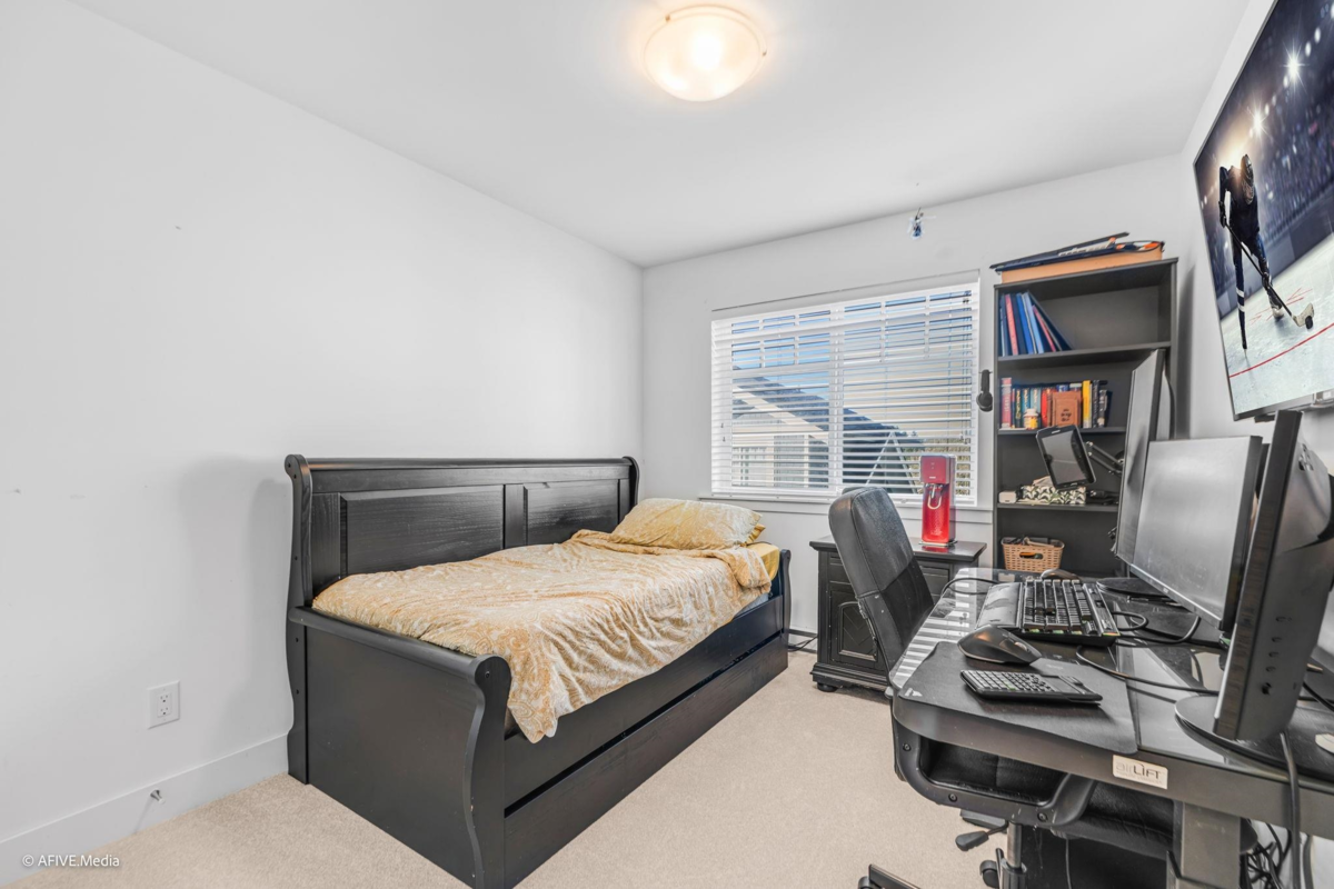 Mudroom Photo of 11 6188 141 Street, Surrey, BC