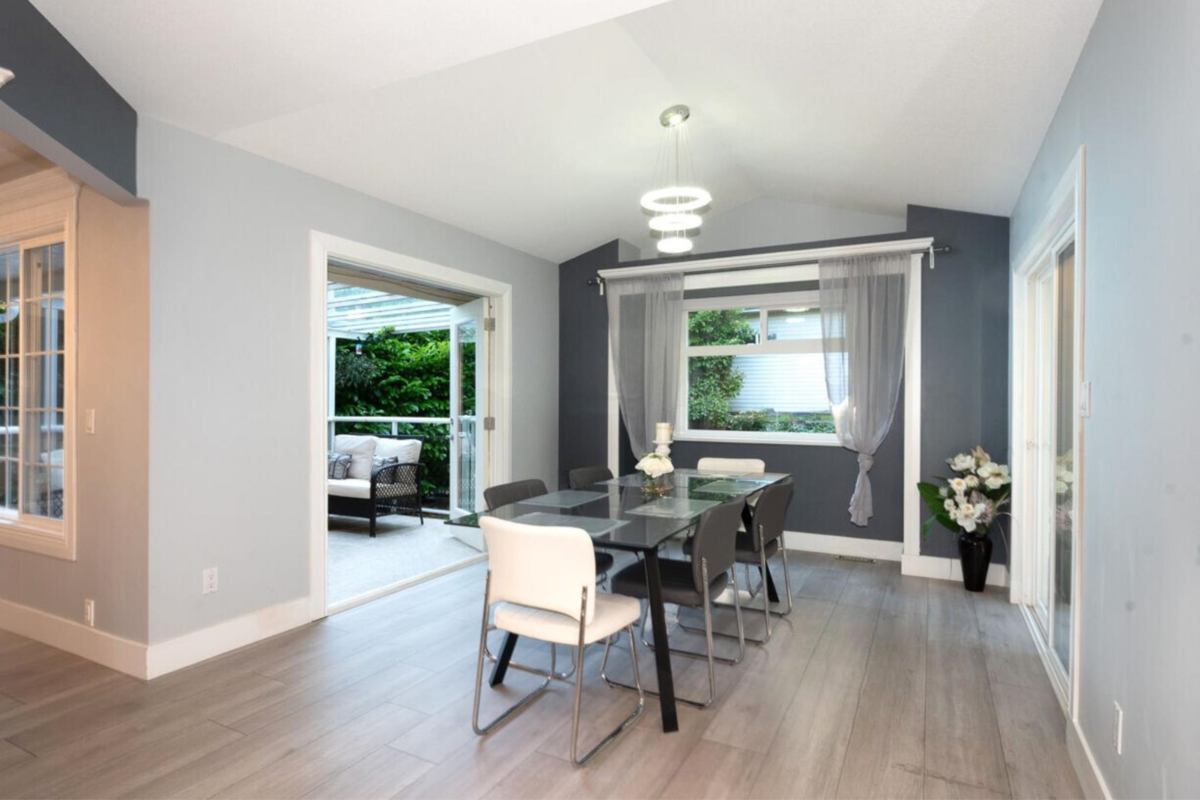 Breakfast Nook Photo of 1416 Purcell Drive, Coquitlam, BC