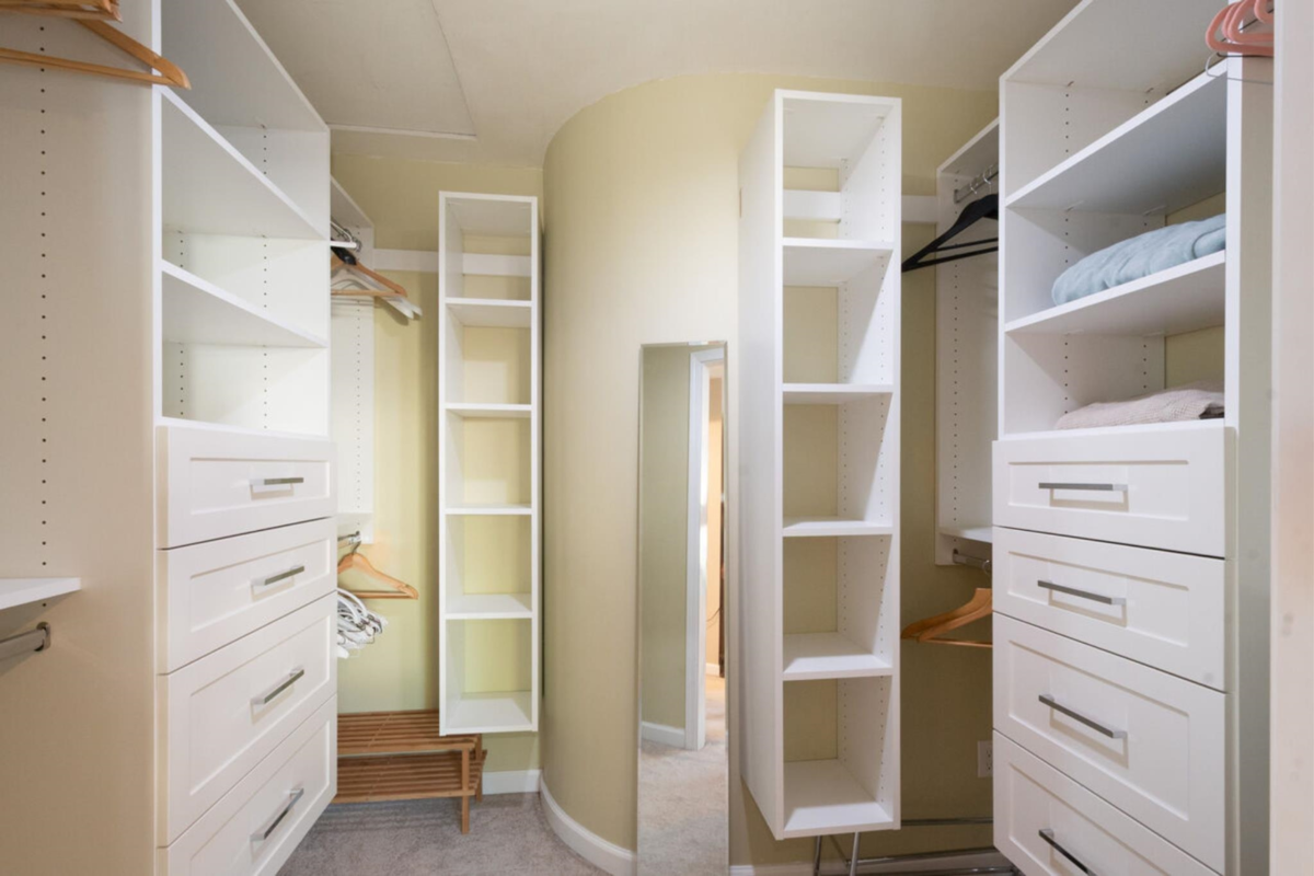 Powder Room Photo of 1416 Purcell Drive, Coquitlam, BC