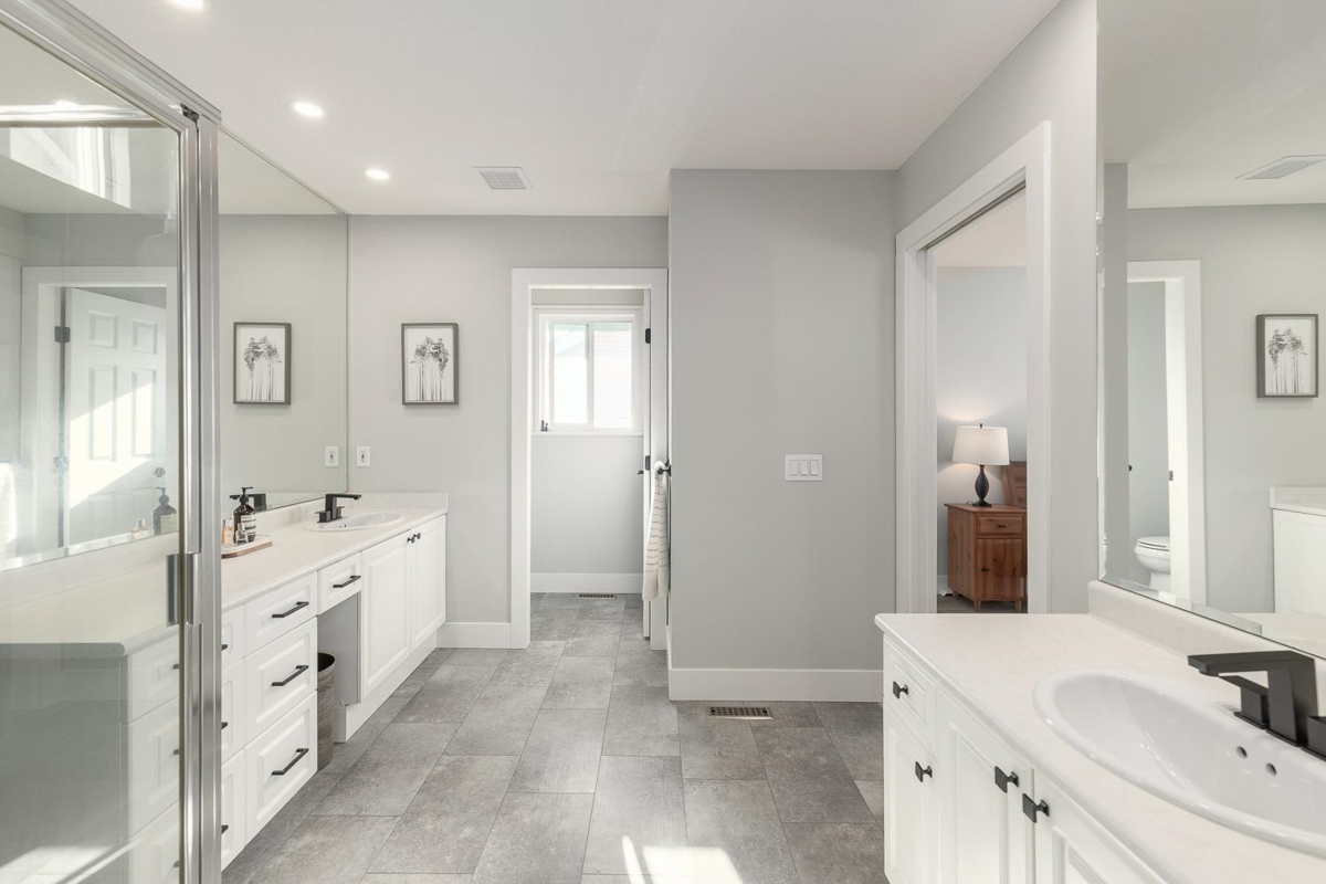 Staircase Photo of 19850 Butternut Lane, Pitt Meadows, BC