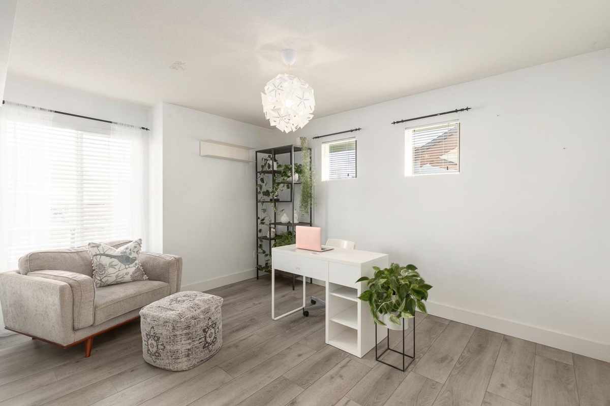 Swimming Pool Photo of 19850 Butternut Lane, Pitt Meadows, BC