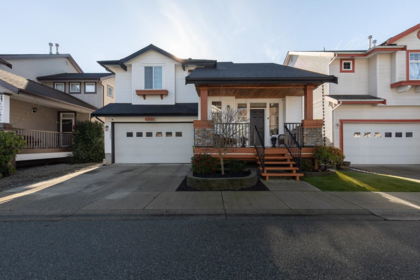 19850 Butternut Lane, Pitt Meadows, BC, North Meadows PI — 4 bed single family residence for sale