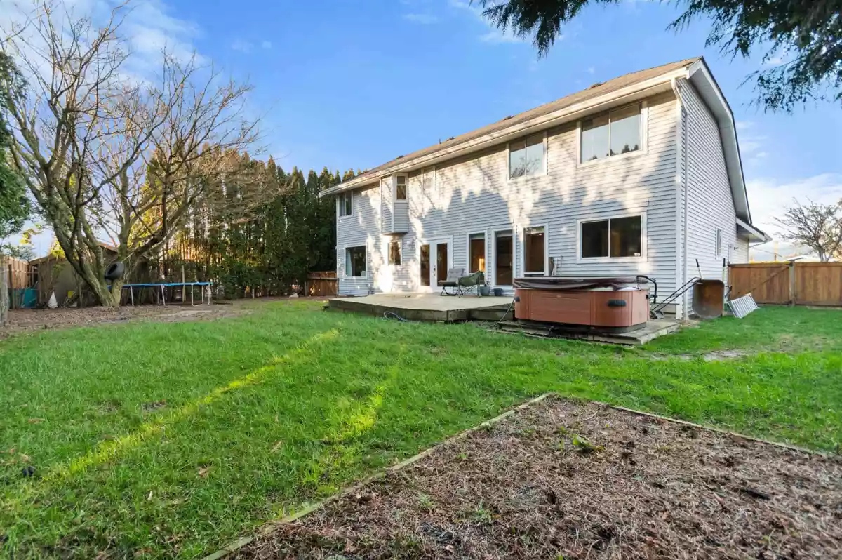 Aerial View of 46246 Christina Drive, Chilliwack, BC