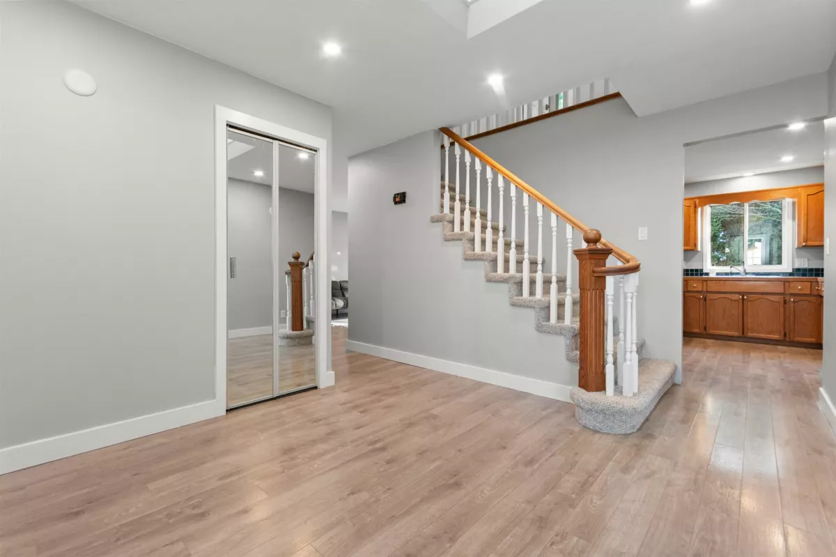 Living Room Photo of 46246 Christina Drive, Chilliwack, BC