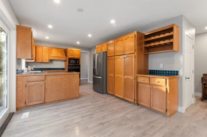 Walk-In Closet Photo of 46246 Christina Drive, Chilliwack, BC