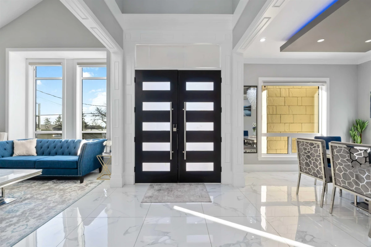 Kitchen Island Photo of 5910 182 Street, Surrey, BC